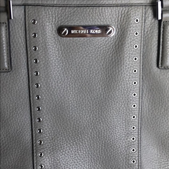 Michael Kors leather handbag - Picture 2 of 7